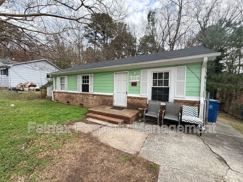 Photo - 2309 Curtis St