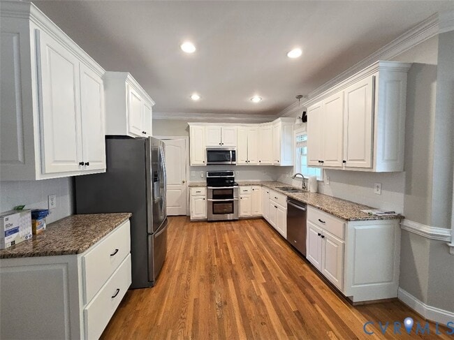 Photo - 16406 Benmore Rd