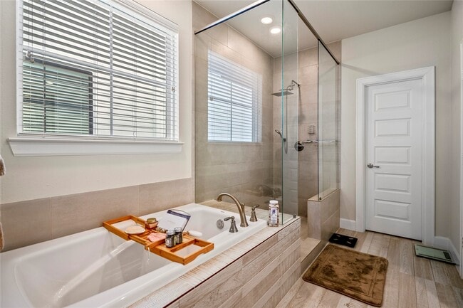 Building Photo - 2806 Grand Fountains Dr Rental