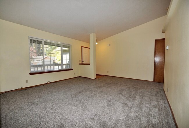 Photo - 3 bed 2 bath Rancher