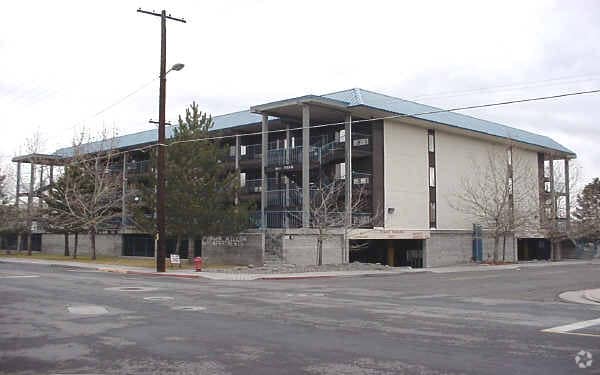 Park Willow Apartments