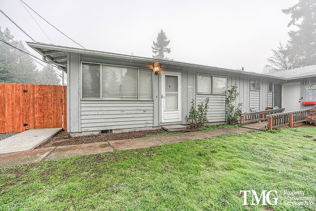 Building Photo - HainesF-3 Unit 3505 K Street #A