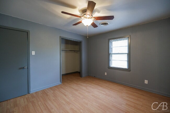 Photo - For lease Apartment
