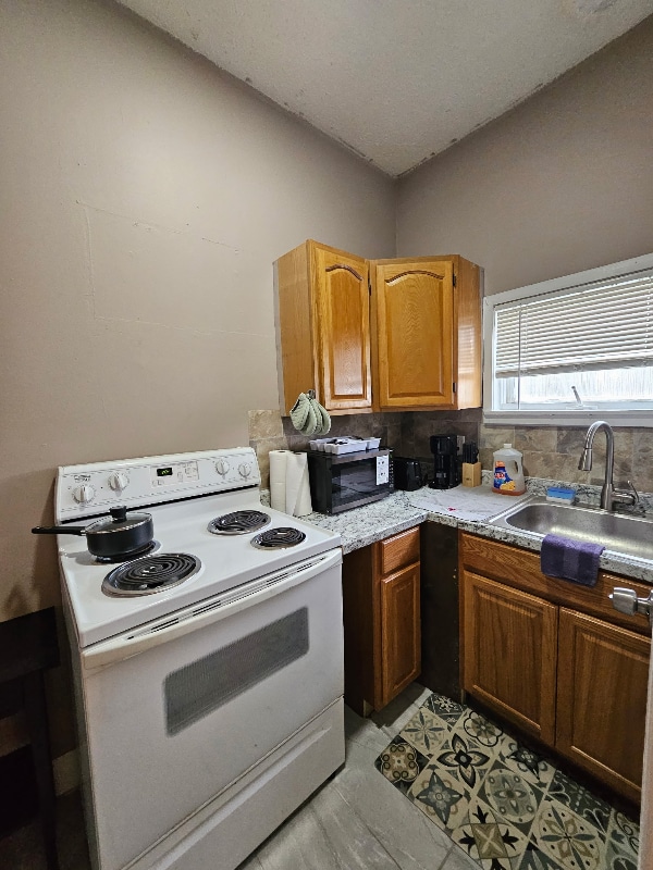 Photo - 62 Doyle Ave Unit 1R