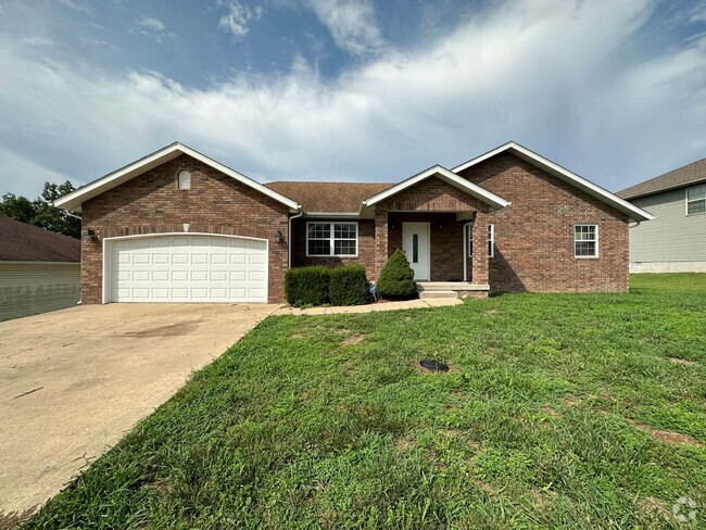 Building Photo - Your Dream Rental Awaits in Osage Hills – ...