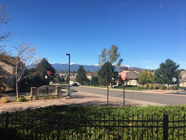 3896 Riviera Grove