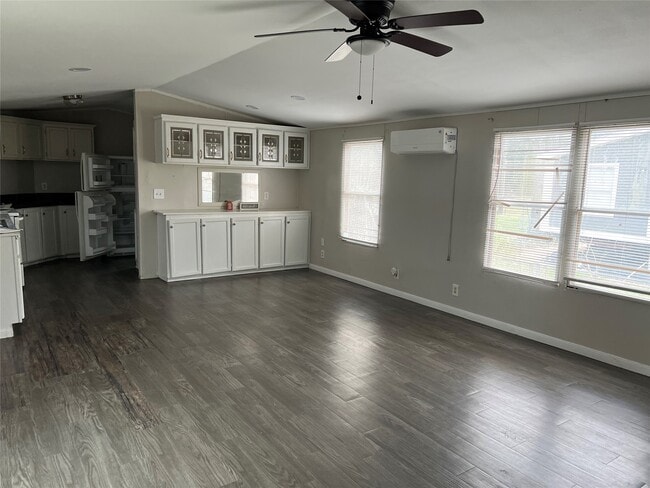 Photo - 25083 Billy Lee Dr