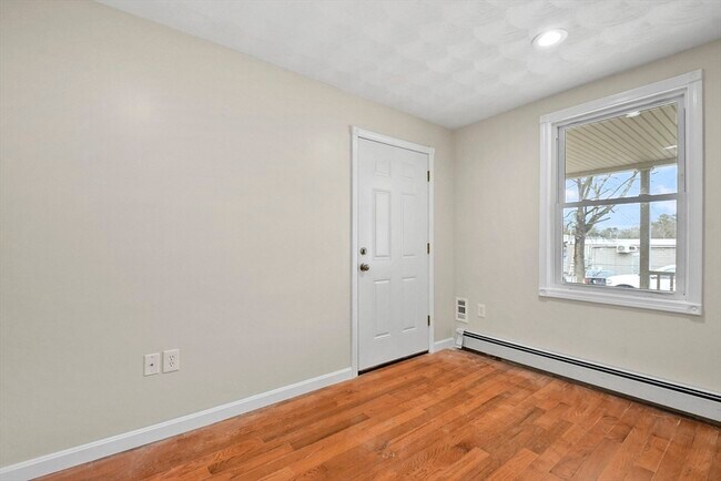 Photo - 515 Winthrop St Unit #1