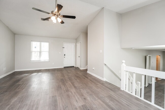 Photo - 5178 Scarbrough Ln