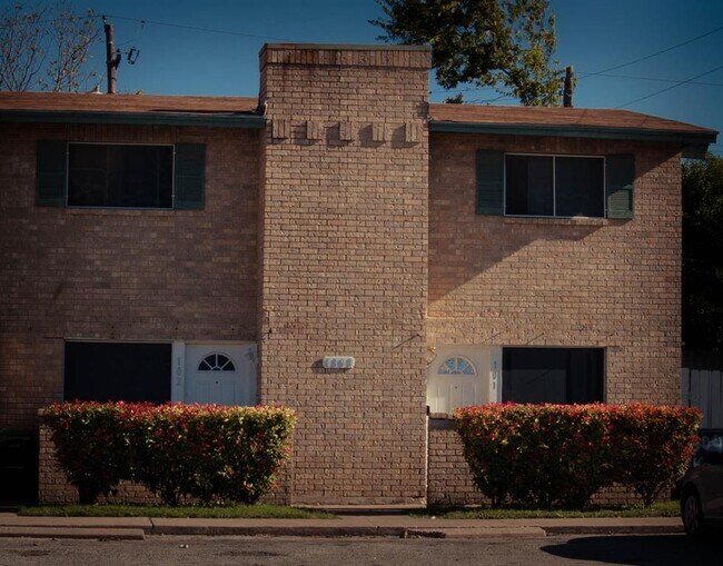 Photo - 1745 Wooten Park Dr