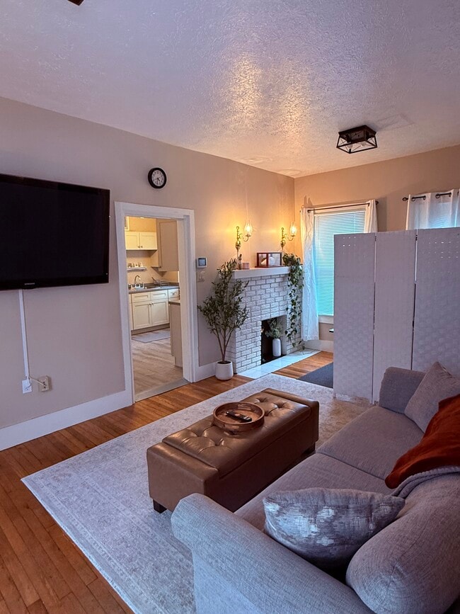 Photo - 88 E Center St