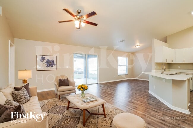 Photo - 2018 NW 9th Pl