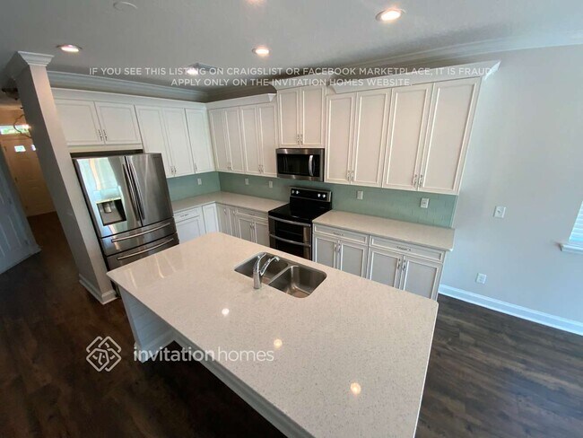 Photo - 7107 Emsley Cir