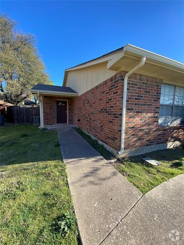 Building Photo - 8920 Marilyn Dr Rental