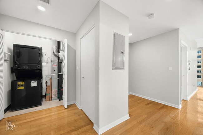 Photo - 225 S Sangamon St Unit 702