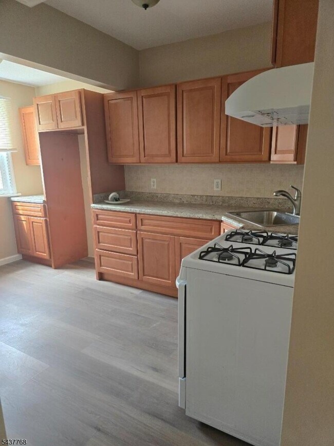 Photo - 404 N 2nd St
