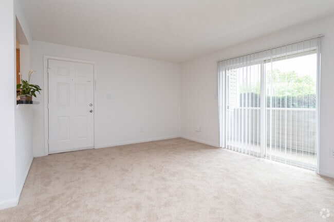 1HAB, 1BA - 720 ft² - Maplewood Park