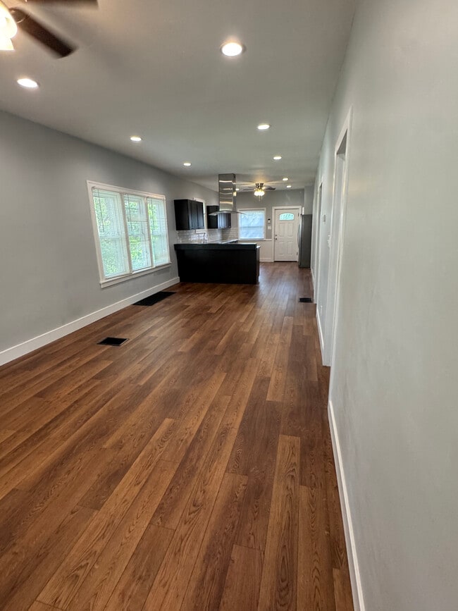 5704 Sierra Park