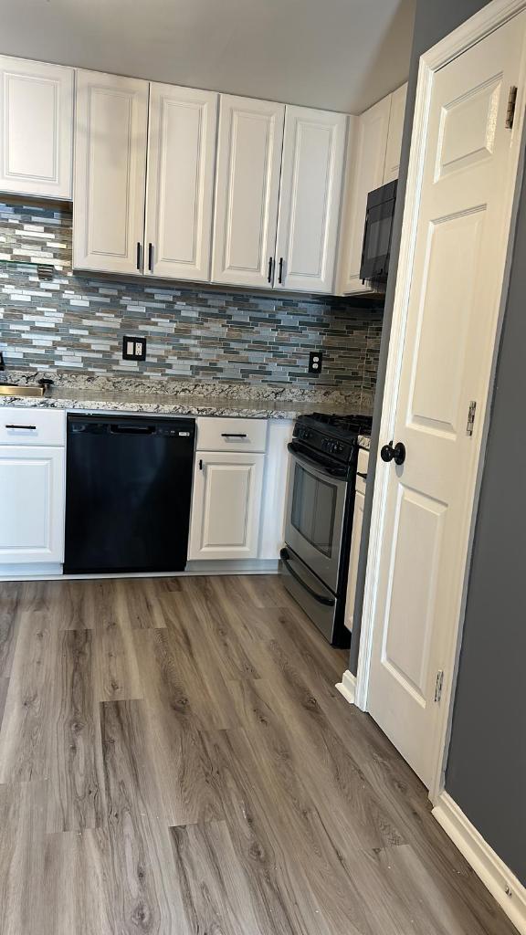 Photo - 133 Royalty Cir