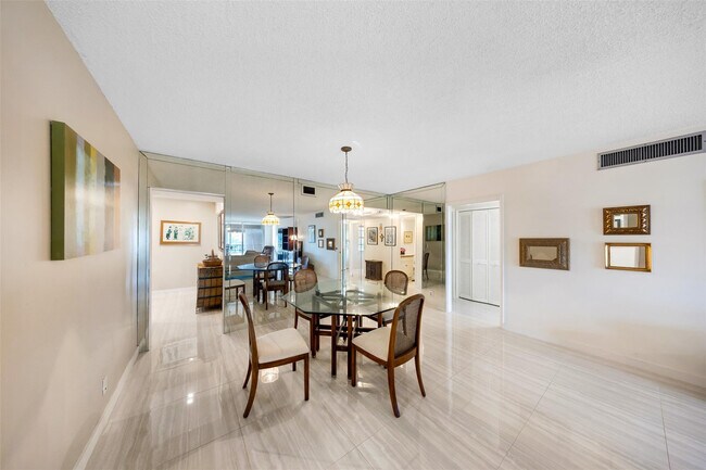 Photo - 800 Cypress Grove Dr Unidad 402