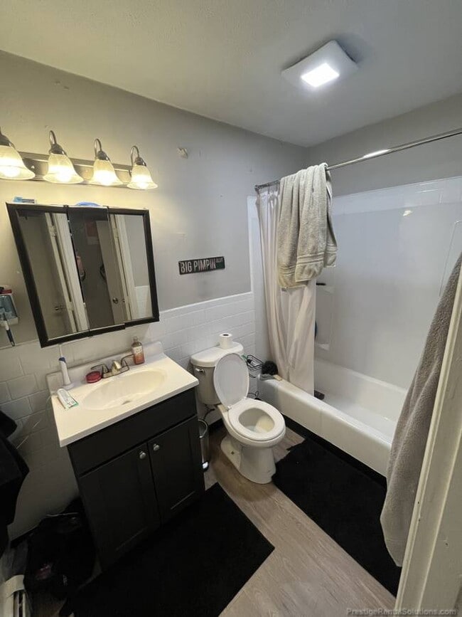 Photo - 2 Woodlawn St Unit L