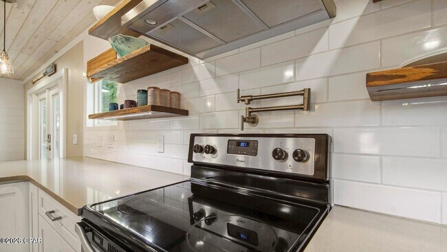 Photo - 307 Dolphin Dr
