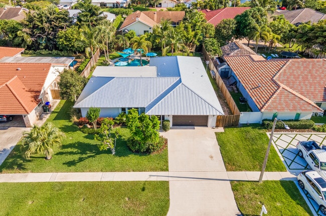 Photo - 1560 SW 16th St