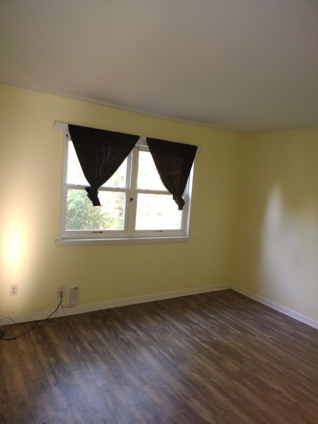 Photo - 115 Bart St Unidad B