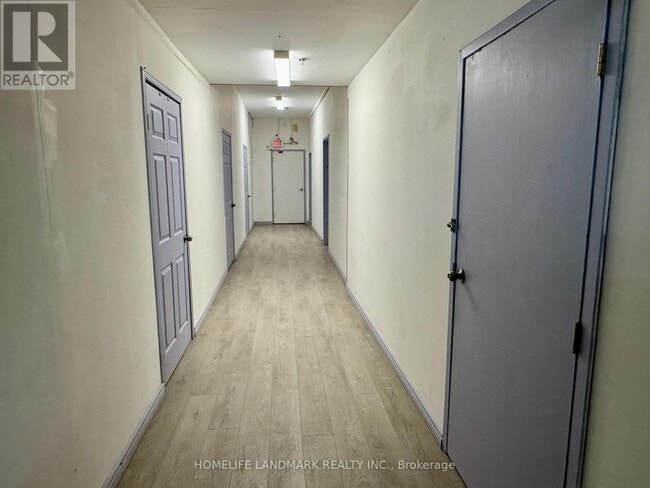 Photo - 450 Spadina Ave.