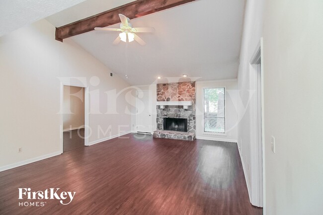 Photo - 205 Lanyard Loop