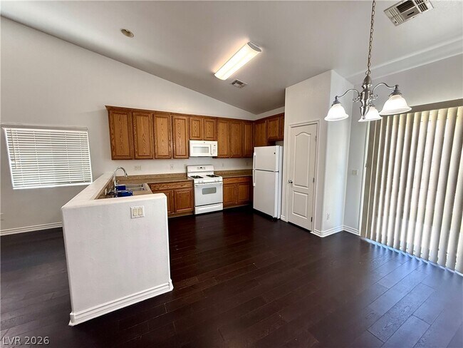 Photo - 6613 N McCarran St