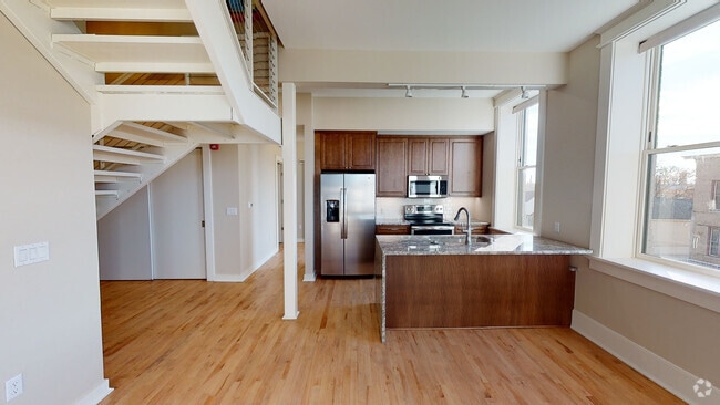 2BR, 2BA - 1,760SF