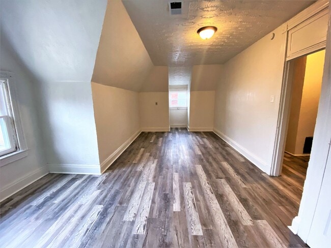 Photo - East Liberty - Apartments For Rent In Pittsburgh Unit 3