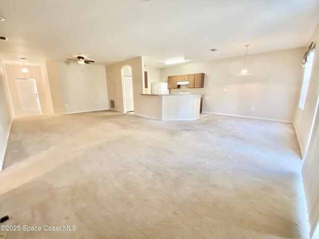 Photo - 622 Marian Ct
