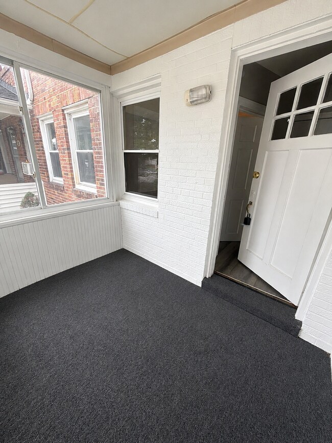 Photo - 104 Willow Spring Rd Unit 1
