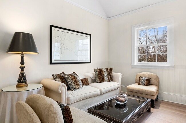 Photo - 31 Foster Crossing