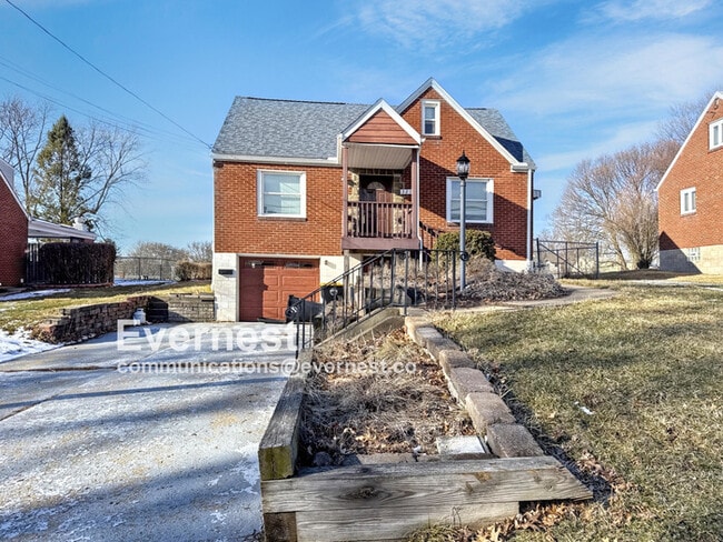 Photo - 3216 Elderwood Dr House