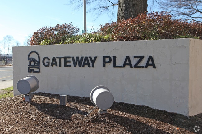 Photo - Gateway Plaza