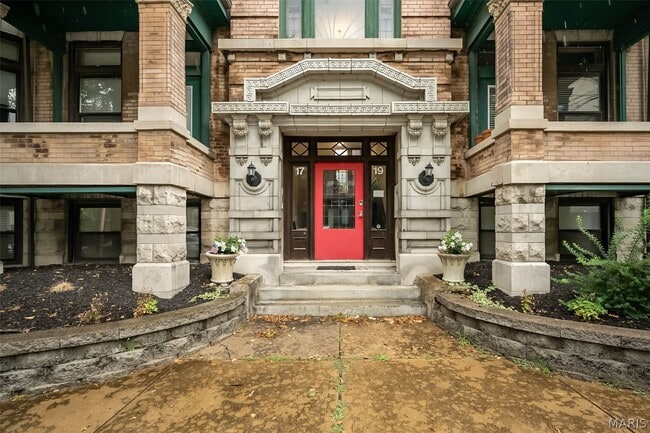 Photo - 19 N Taylor Ave Unit 2N