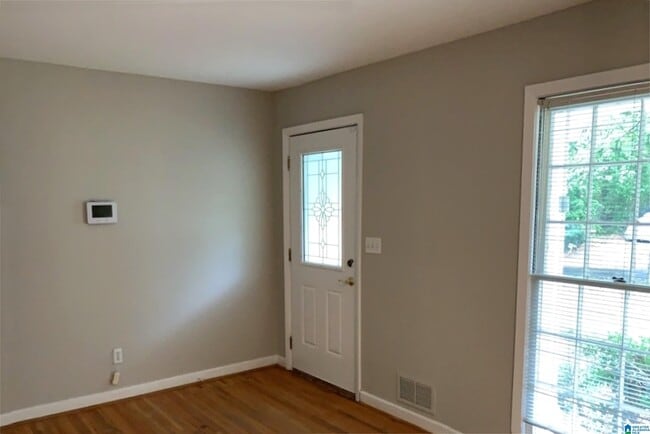 Photo - 1213 Oakwood St