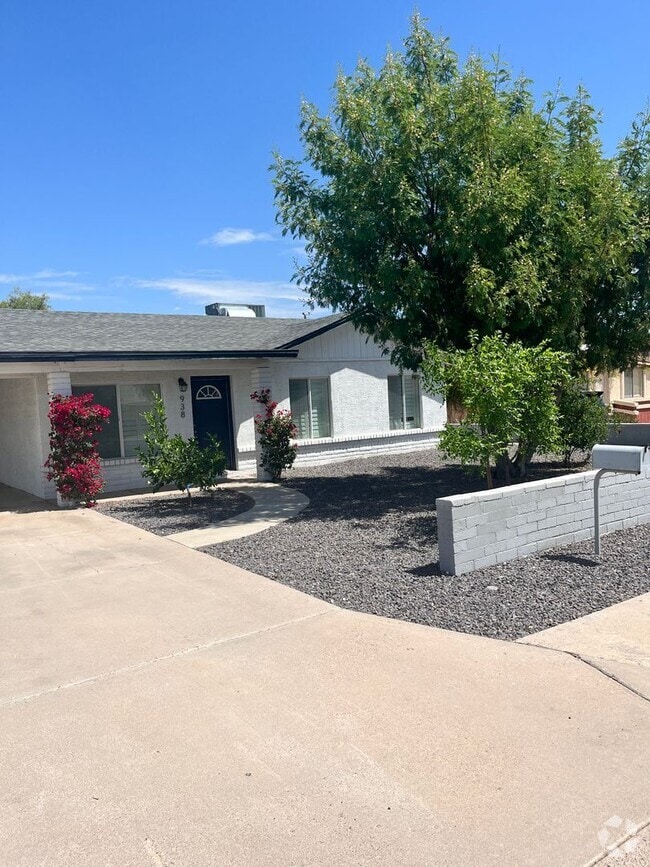 Building Photo - Single level North Tempe home