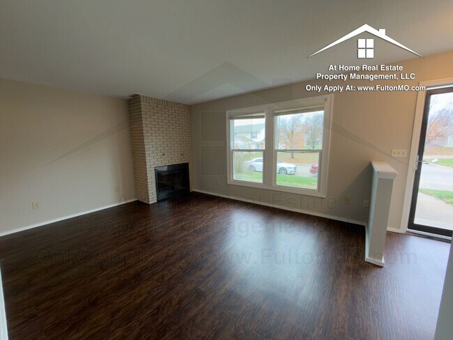 Photo - 1822 Springdale Ct