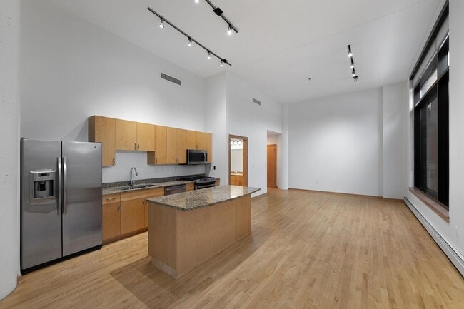 Photo - 1120 S 2nd St