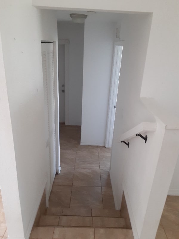 Photo - 322 W Newell St