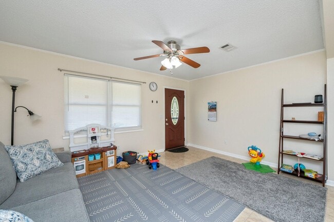 Photo - 170 Sidney Ave
