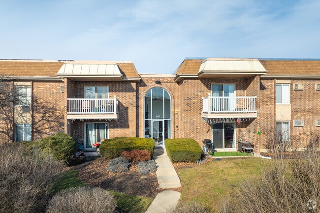 Photo - Greenbrier Apartments