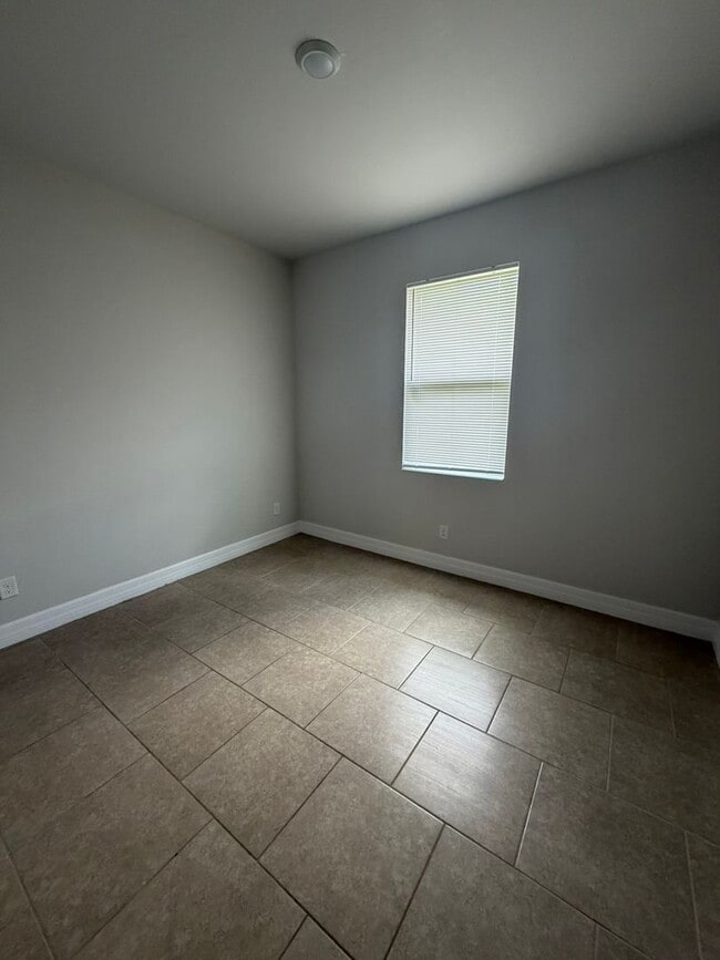 Photo - 1031 San Cristobal Ave