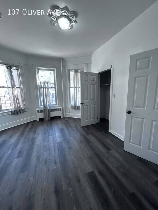 107 Oliver Ave
