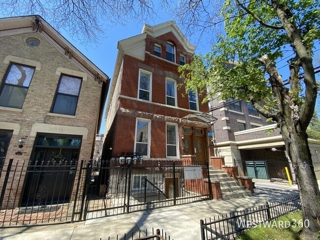 Building Photo - 1546 N Mohawk-3 Unit 3