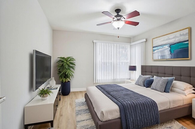 Hollypark Knolls Apartments